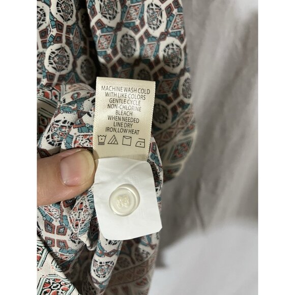 Max Studio Women’s Large Short Sleeve Button Up Blouse - Picture 4 of 8